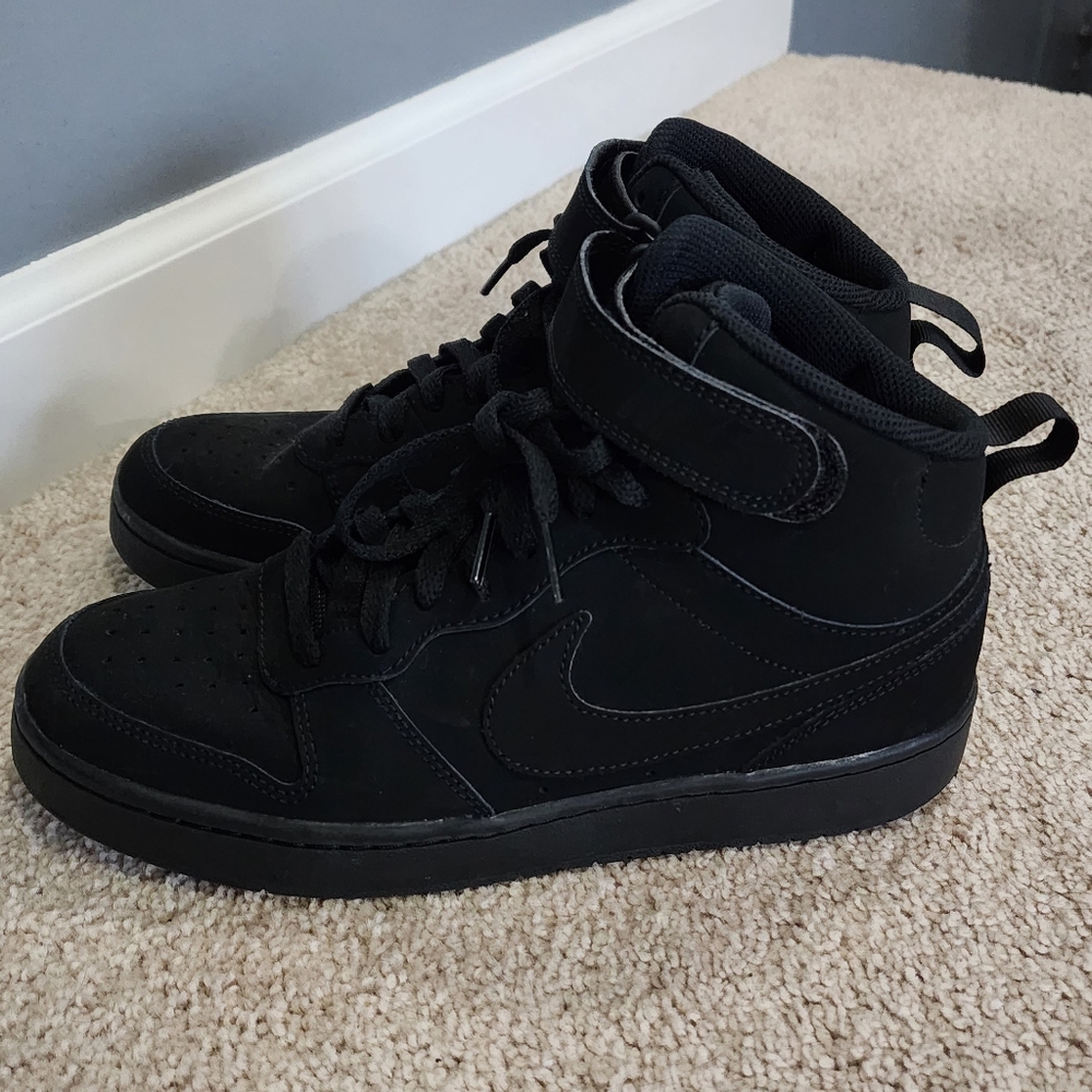 Nike Court Borough Mid 2